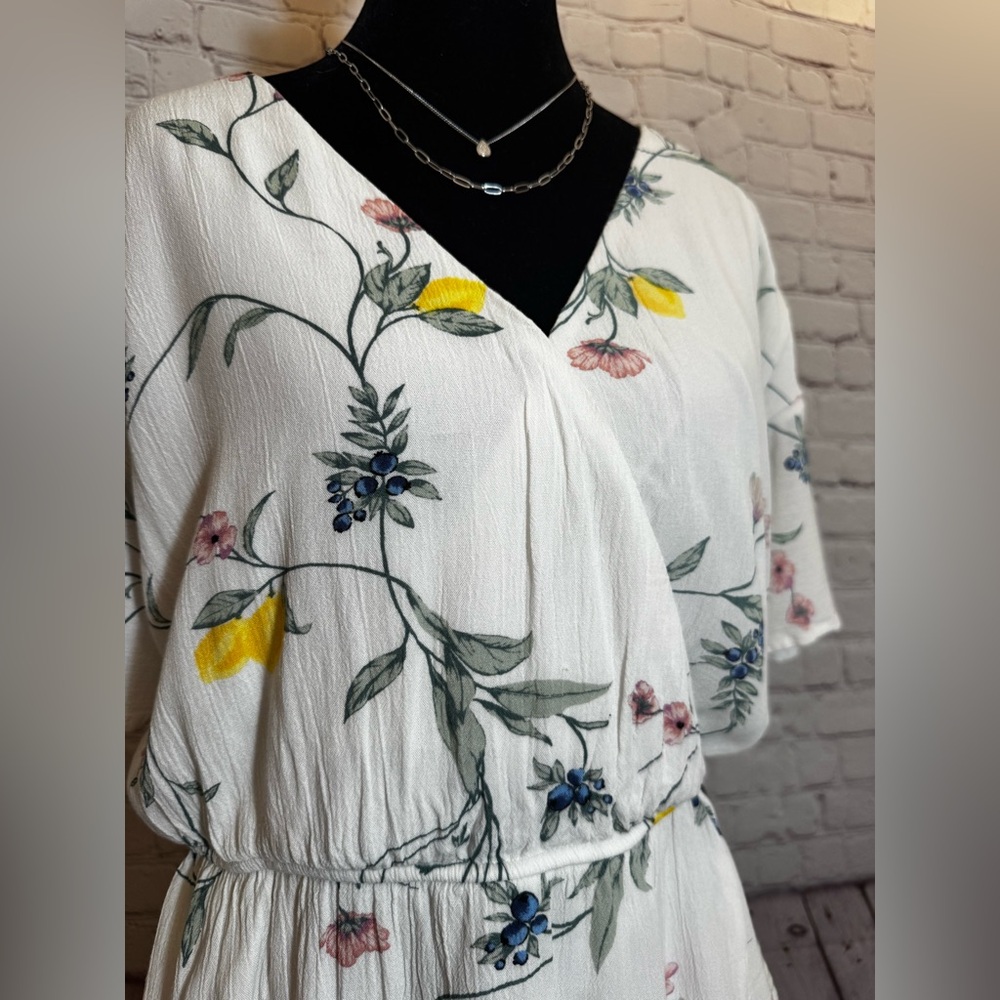 LC Lauren Conrad White Floral Mini Dress Sz L - Picture 3 of 16